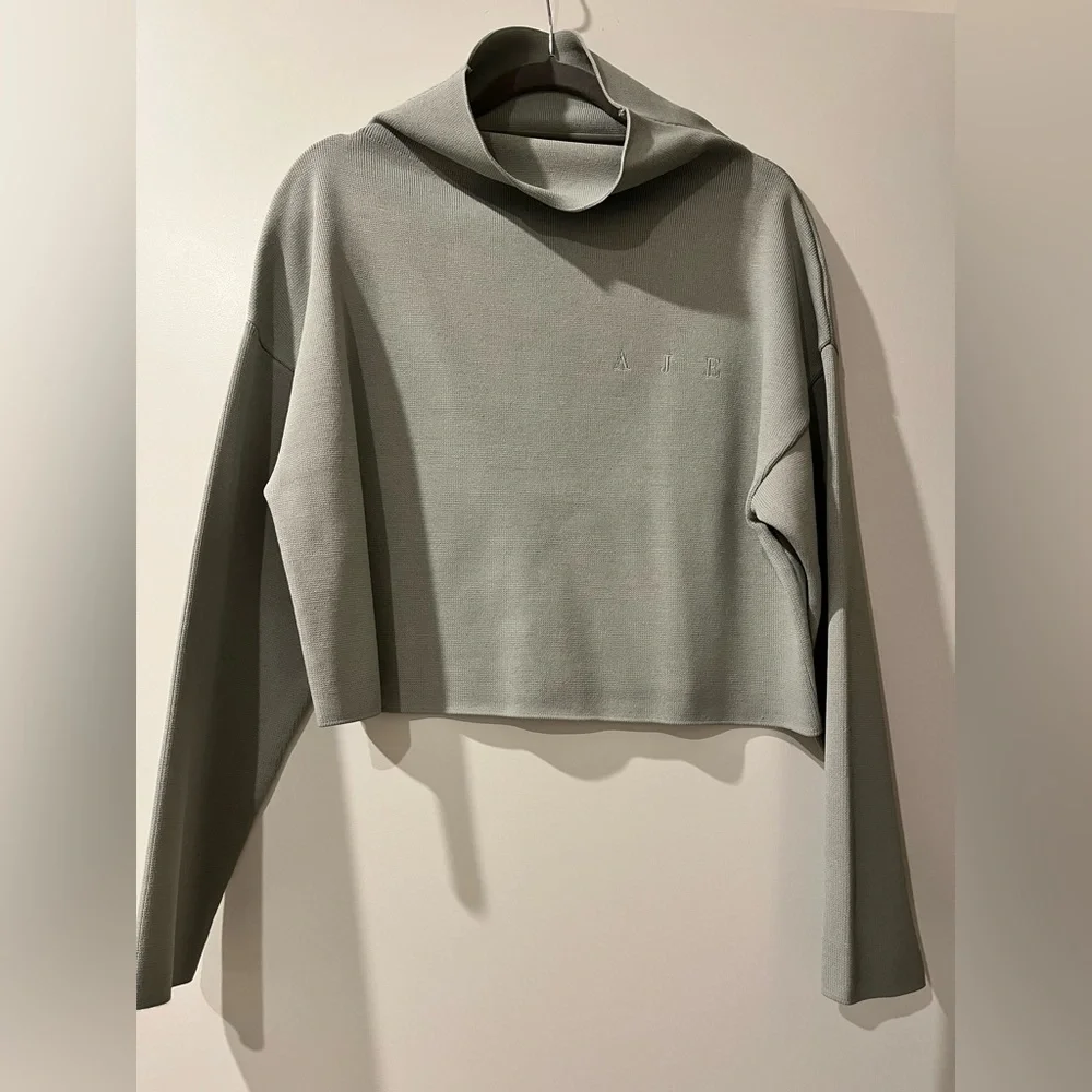 AJE Psychedelia turtleneck crepe logo crop - Picture 2 of 5